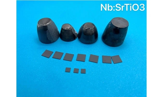 nb doped strontium titanate